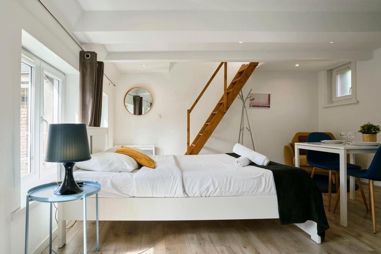 Lille Hypercentre Gares - Small Suite Luaran gambar