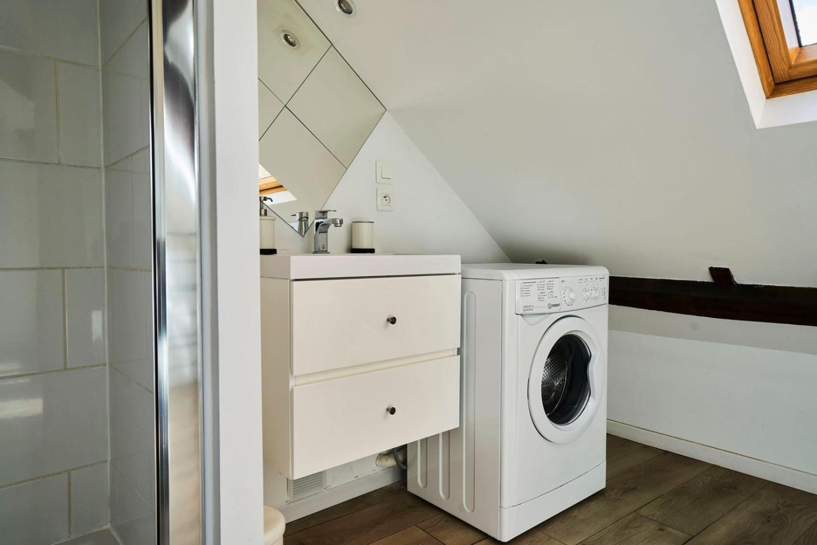Lille Hypercentre Gares - Small Suite Luaran gambar